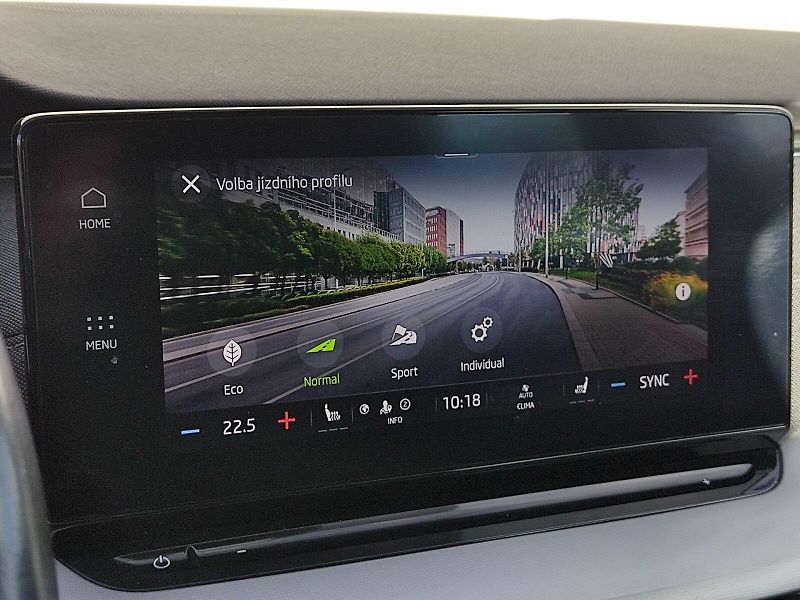 Škoda Octavia (2020) Combi Style Plus 2,0 Tdi 110 K - fotka 17 z 36