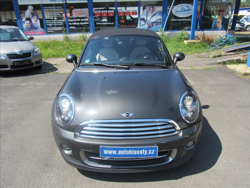 Mini Cooper 1,6 i 90kW Roadster Cabrio - fotka 35 z 43