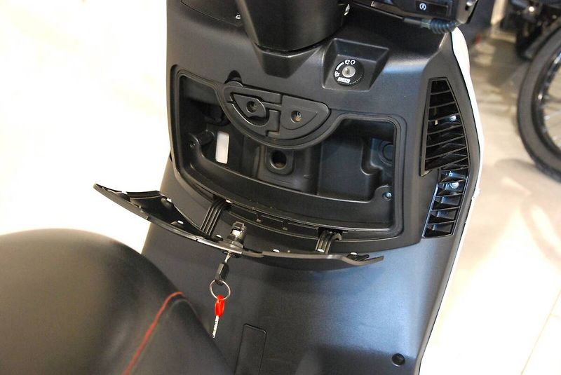 Keeway Logik 125 (2019) LOGIK 125i - stroj od nás, ser - fotka 7 z 20