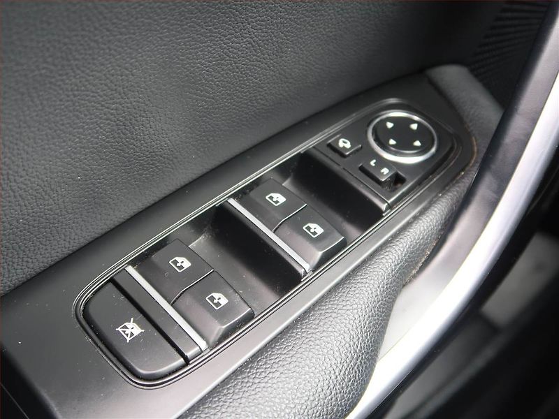 Kia XCeed (2020) Gold 1.4 T-GDI, Serv.kniha - fotka 16 z 18