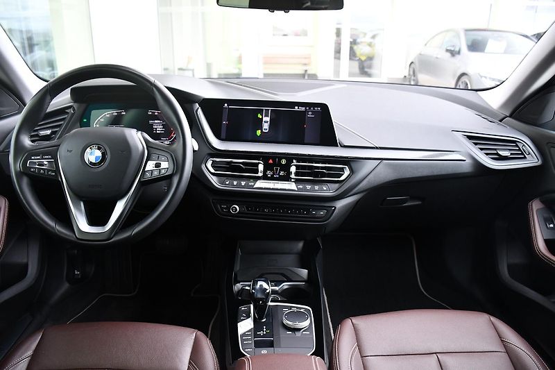 BMW Řada 2 218d NAVI LED REZERVACE - fotka 5 z 39