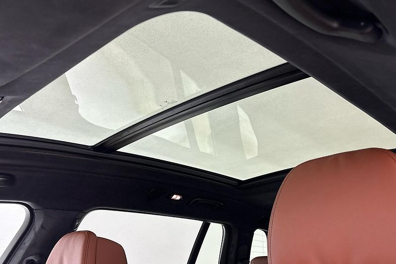 BMW X7 xDrive40i - fotka 25 z 30