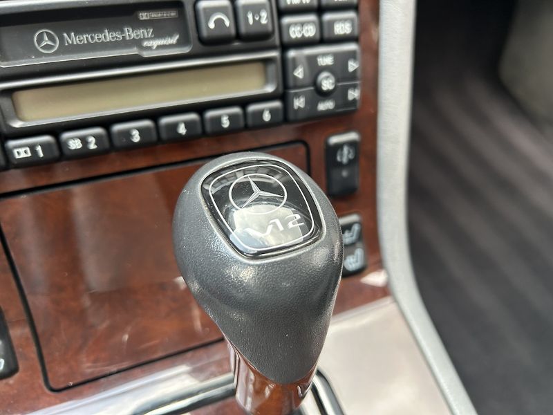 Mercedes-Benz Třídy S S 600 L V12 - fotka 17 z 34