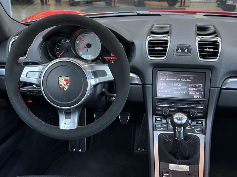 Porsche Cayman 3,4 S 981 manuál Top stav! - fotka 19 z 33