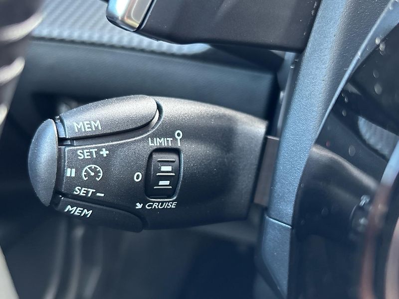 Peugeot 2008 STYLE - fotka 23 z 29