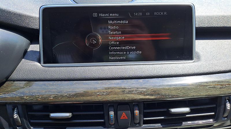 BMW X5 3.0 xDrive 30D - fotka 29 z 32