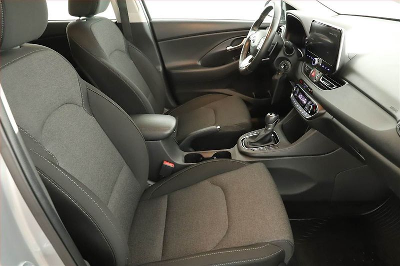 Hyundai i30 (2023) 1.5 T-GDI, Automat, ČR,1.maj - fotka 7 z 22
