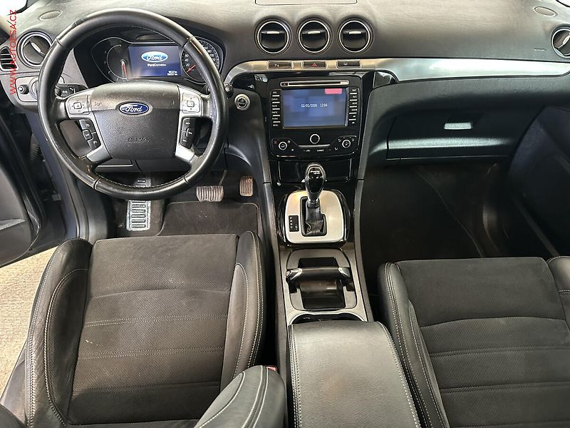 Ford Galaxy (2012) 2.0TDCi 7míst, AT, navi - fotka 8 z 21