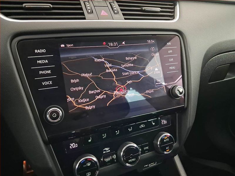 Škoda Octavia (2018) Scout 1.8 TSI, 4X4, Automat - fotka 22 z 23