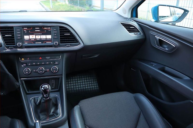Seat Leon (2015) 1.8 TSI, Serv.kniha, Kůže - fotka 8 z 27