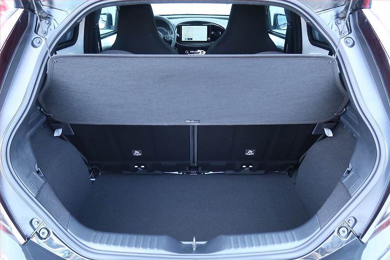 Toyota Aygo (2024) 1.0, Automat, Serv.kniha, Navi - fotka 14 z 23