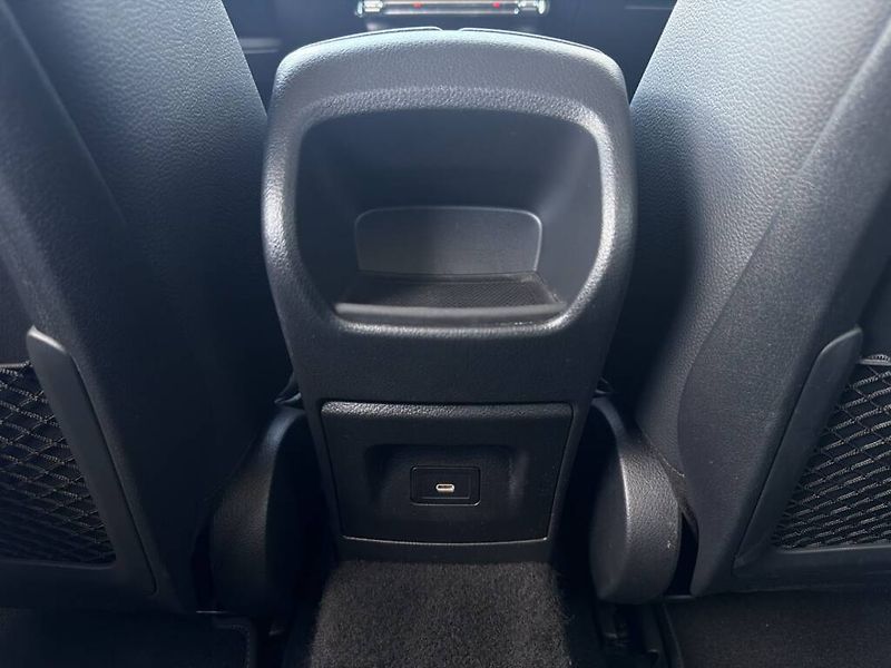 Mercedes-Benz CLA (2025) 200 Shoting Brake - fotka 24 z 27