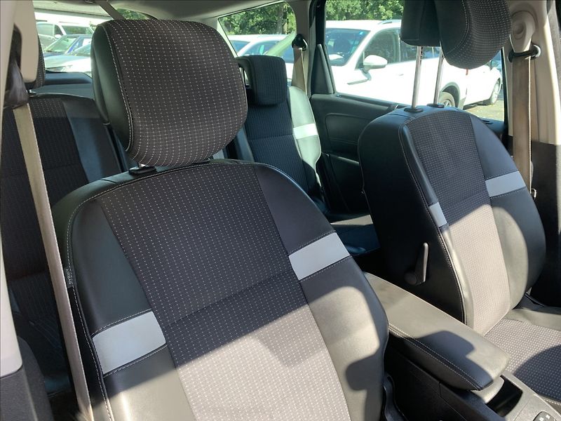 Renault Grand Scénic 1,6 DCi  Megane Scenic - fotka 17 z 21