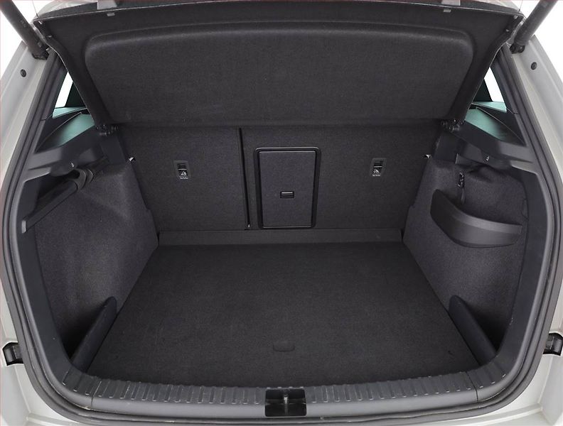 Škoda Karoq (2025) 2.0 TDI, Sportline - fotka 20 z 21