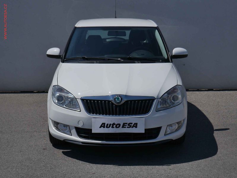 Škoda Fabia (2011) 1.2 TSi, Klima - fotka 2 z 13
