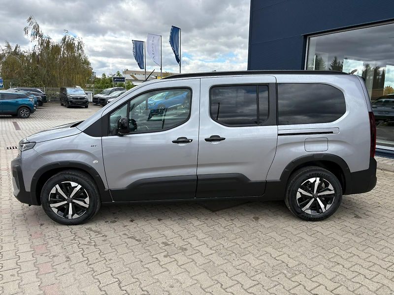 Peugeot Rifter (2026) LONG GT BlueHDi 130 EAT8 - fotka 4 z 32