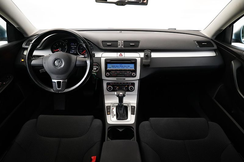Volkswagen Passat - fotka 5 z 23