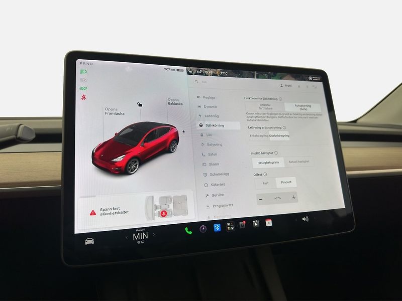 Tesla Model Y Long Range AWD - fotka 22 z 29