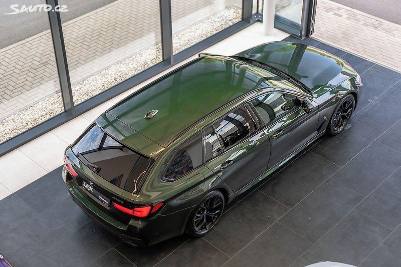 BMW Řada 5 (2021) 540d xDrive možný odpočet DPH - fotka 24 z 26