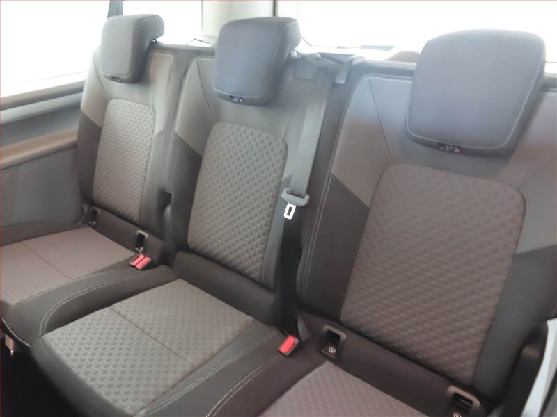 Volkswagen Caravelle (2025) Life 2.0 TDI, ČR, DPH - fotka 15 z 17