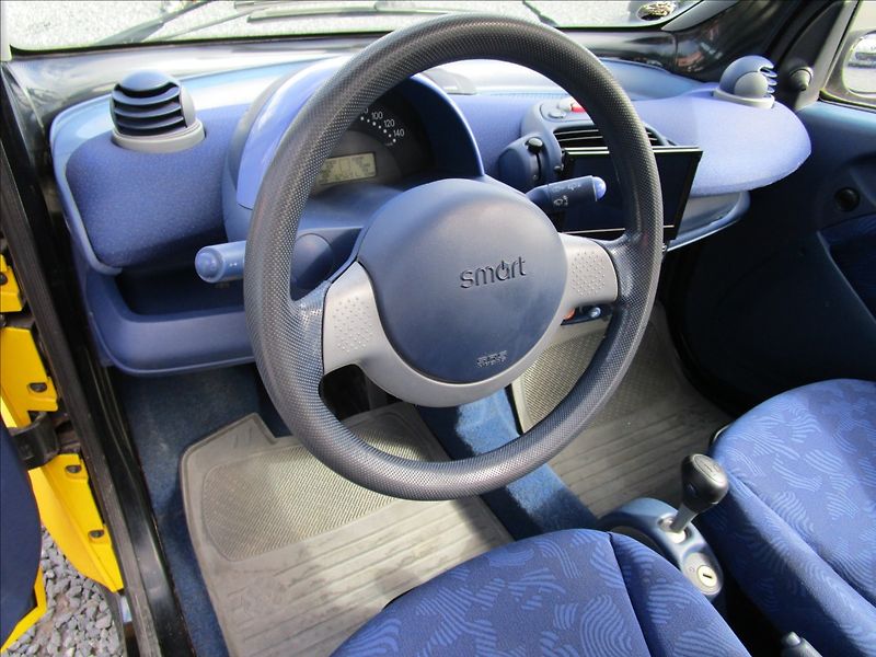 Smart Fortwo 0.6i, automat - fotka 10 z 31