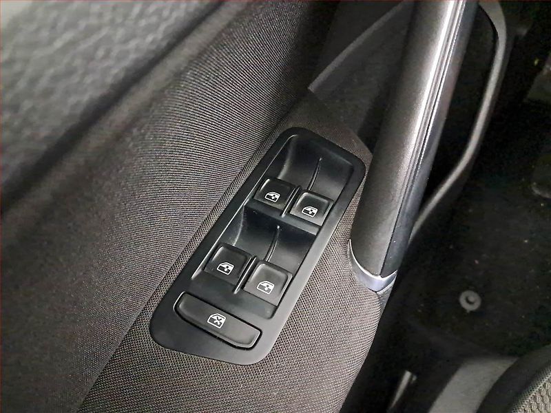 Volkswagen Golf (2016) Comfortline 1.2 TSI, Tempomat - fotka 15 z 15