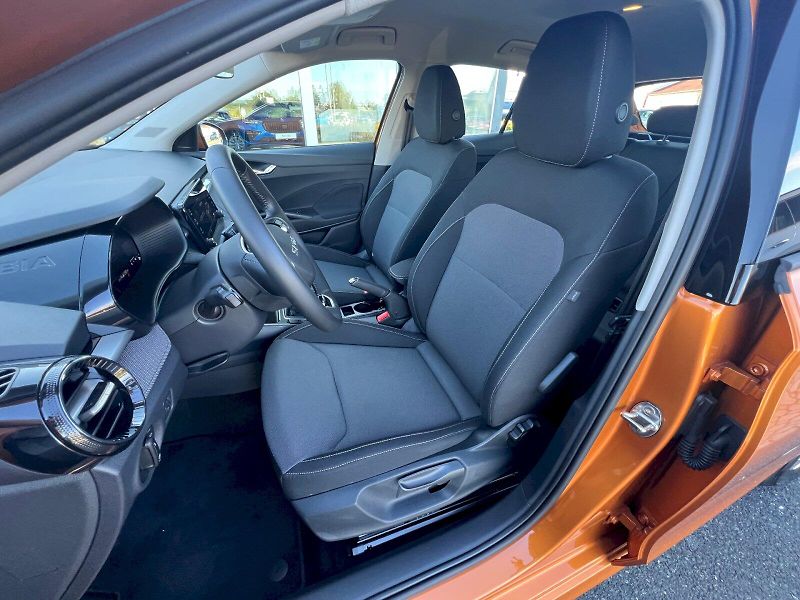 Škoda Fabia (2025) Selection 1.0MPi 59kW 5°manuál - fotka 11 z 28