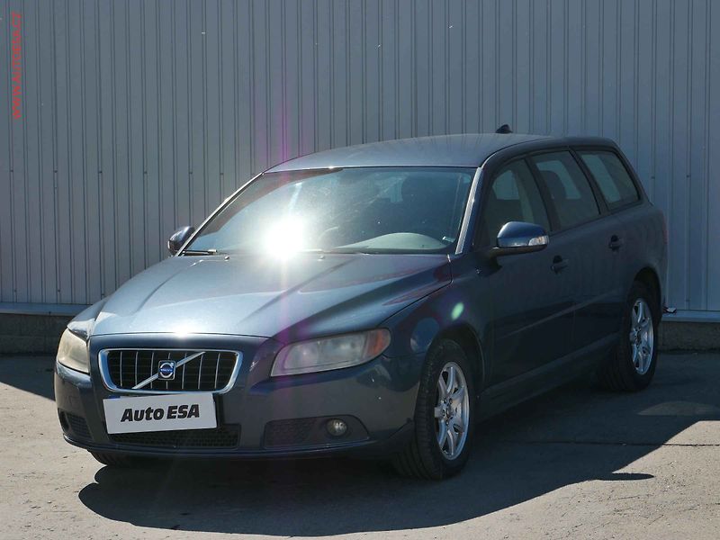Volvo V70 (2008) 2.4 D5, AC, temp - fotka 3 z 14