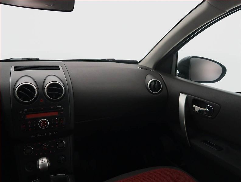 Nissan Qashqai (2008) 1.6, ČR,1.maj, Tempomat - fotka 8 z 17