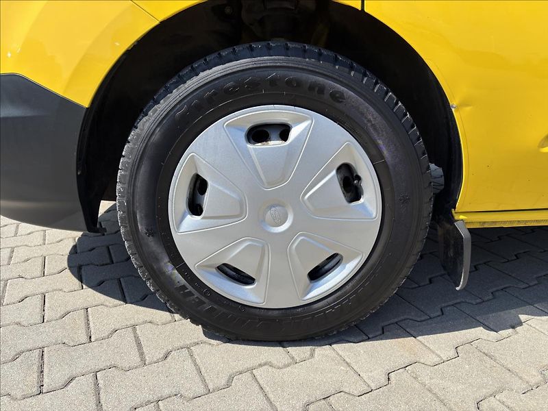 Ford Transit Custom 2,0 EcoBlue 79kW KombiVan L1 - fotka 8 z 32