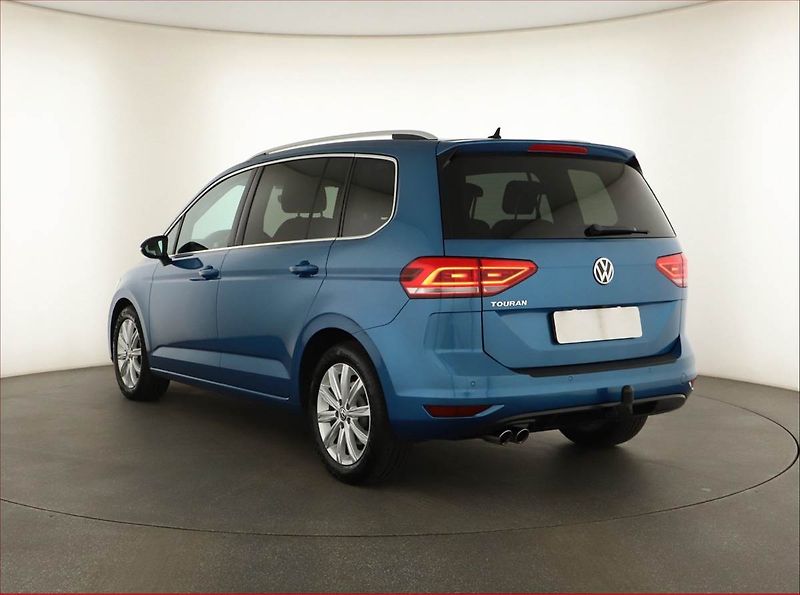 Volkswagen Touran (2016) 2.0 TDI, Automat, Serv.kniha - fotka 4 z 20