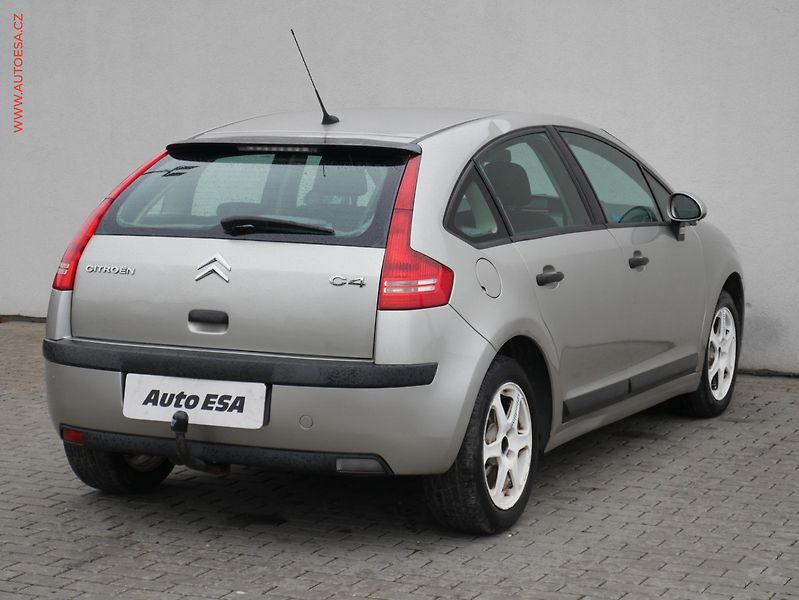 Citroën C4 (2007) 1.4i, ČR - fotka 4 z 16