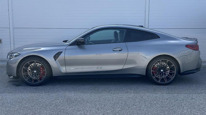 BMW M4 Competition M xDrive - fotka 3 z 14