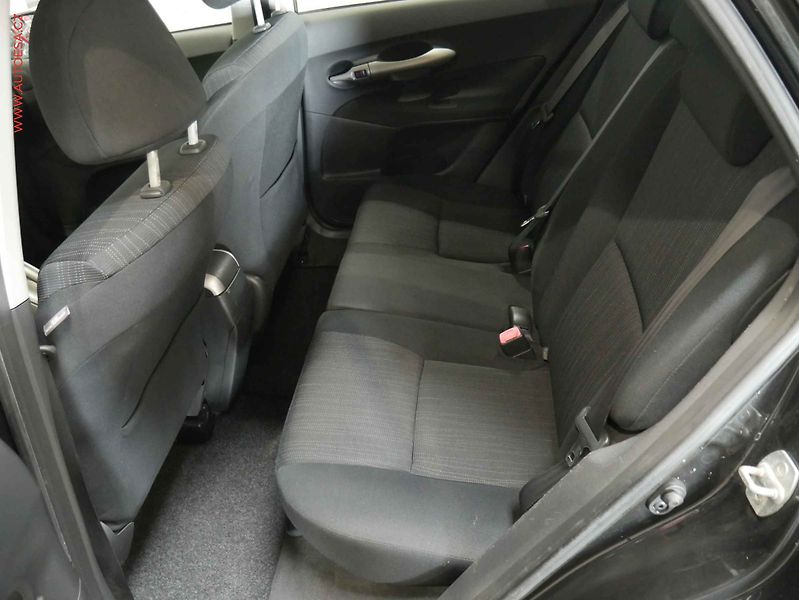 Toyota Auris (2008) 1.6 VVTi, 1.maj, AC, TZ, temp - fotka 10 z 19