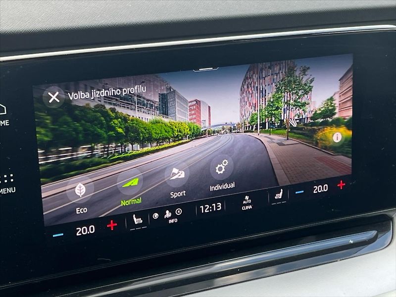 Škoda Octavia 2,0 TDi 110 kW 7DSG STYLE  IV. - fotka 24 z 30