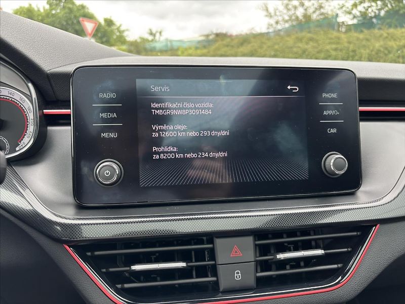 Škoda Kamiq 1,0 Monte Carlo ZÁRUKA PANORAM - fotka 21 z 43