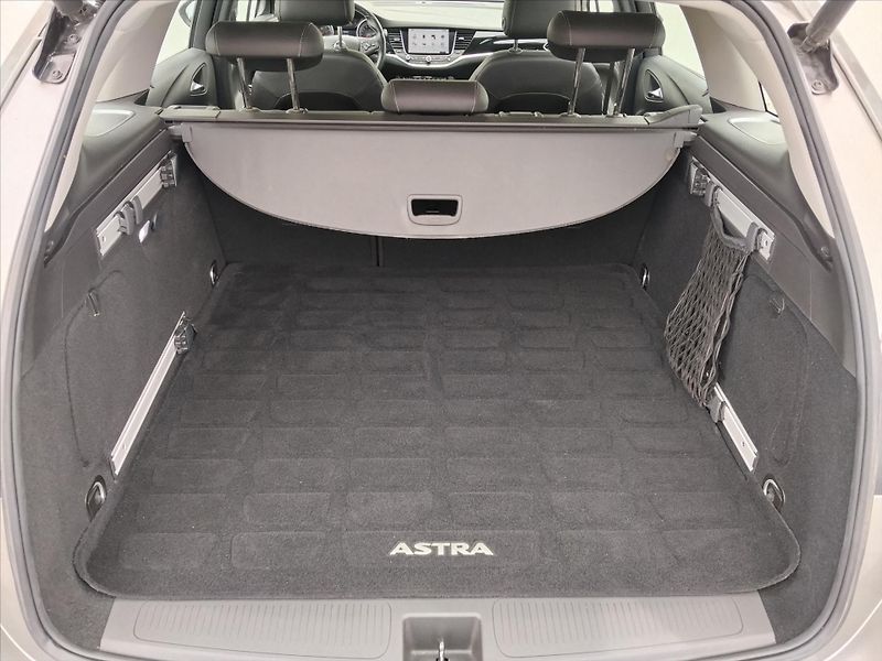 Opel Astra 1,4   SPORTS TOURER+ - fotka 26 z 30
