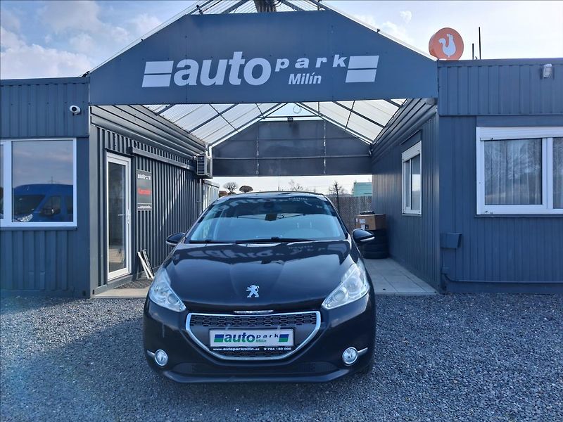 Peugeot 208 1,6 Hdi 84 kw, 6 kvalt - fotka 2 z 13