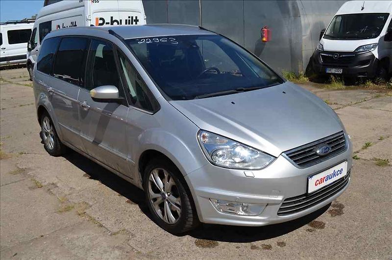 Ford Galaxy (2011) 2,0 TDCI 120KW - fotka 3 z 19