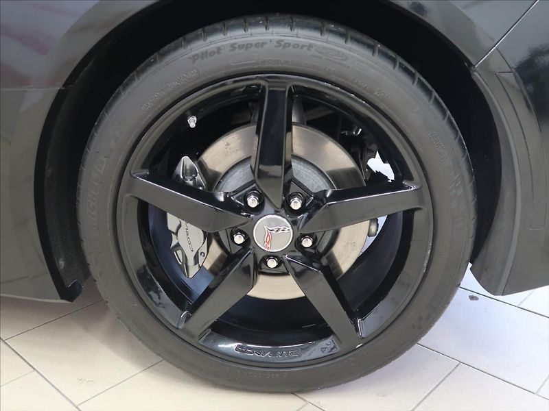 Chevrolet Corvette 6,2 V8 466HP TARGA 43 200 KM - fotka 28 z 35