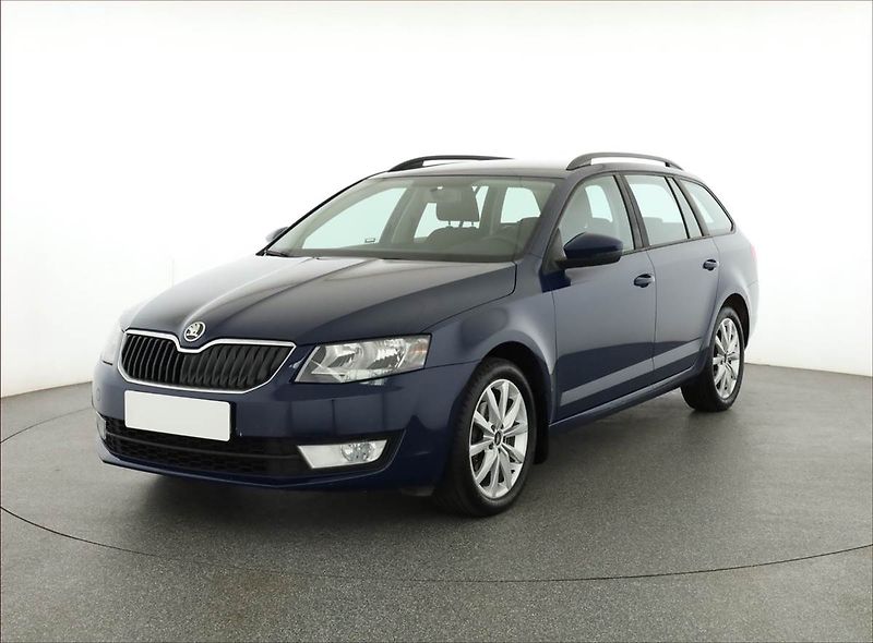 Škoda Octavia (2013) 1.6 TDI, Tempomat - fotka 2 z 14