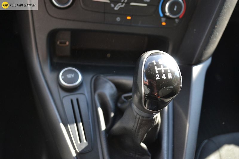 Ford Focus 1.6i - 77KW  TREND - fotka 23 z 39