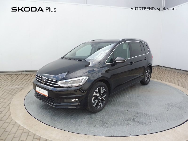 Volkswagen Touran (2026) People 1,5 TSI 110kW - fotka 1 z 27