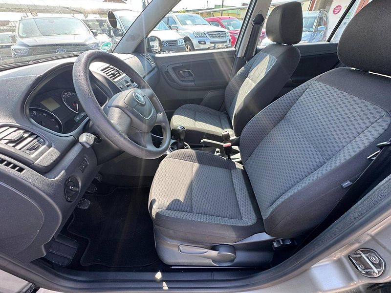 Škoda Fabia (2010) 1,2 TSI 63 KW STK - fotka 21 z 50