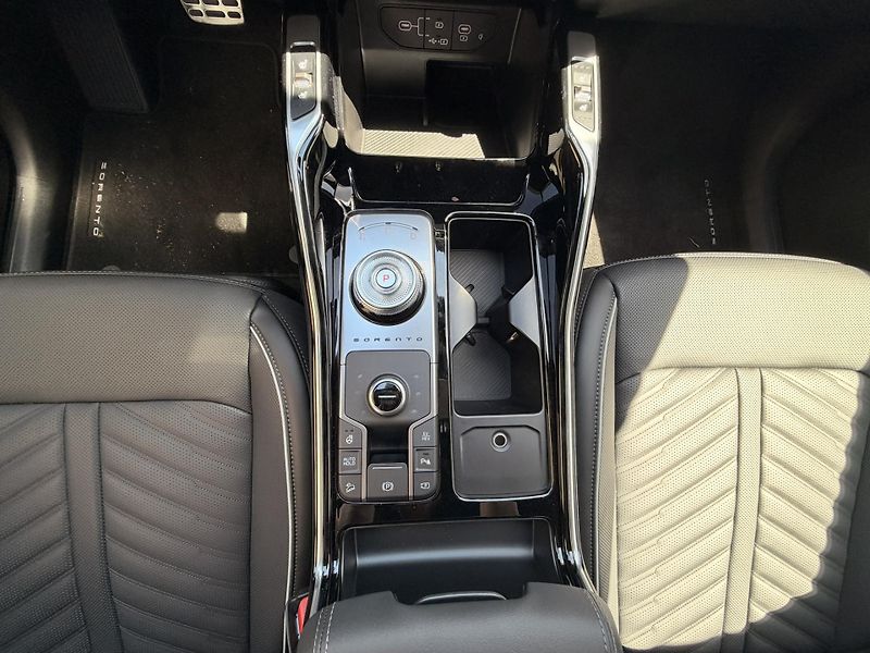 Kia Sorento 1.6-NOVÝ VŮZ-ZÁRUKA-MAX.VÝBAVA - fotka 39 z 61