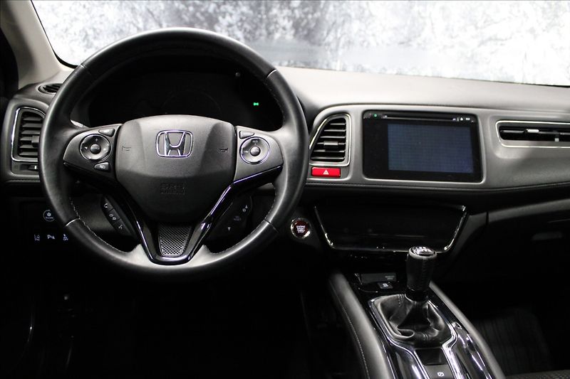 Honda HR-V 1,6 i-DTEC PANORAMA 1.majitel - fotka 18 z 32