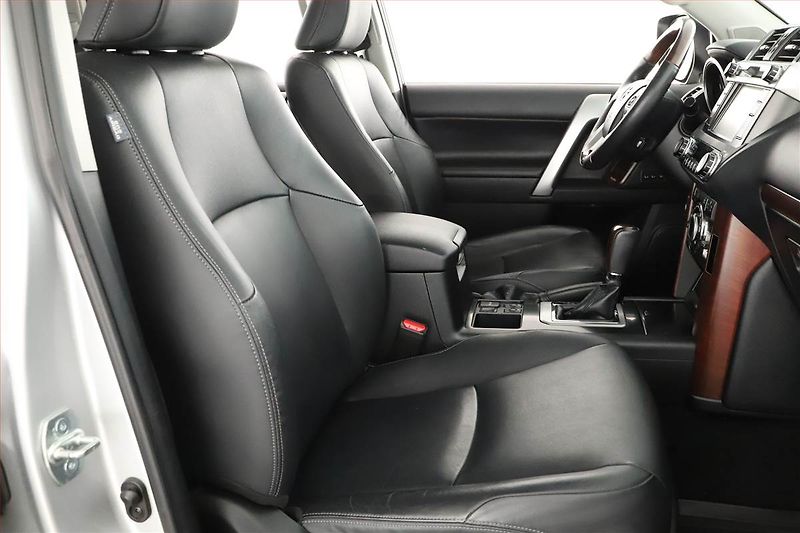 Toyota Land Cruiser (2017) 2.8 D-4D - fotka 7 z 20