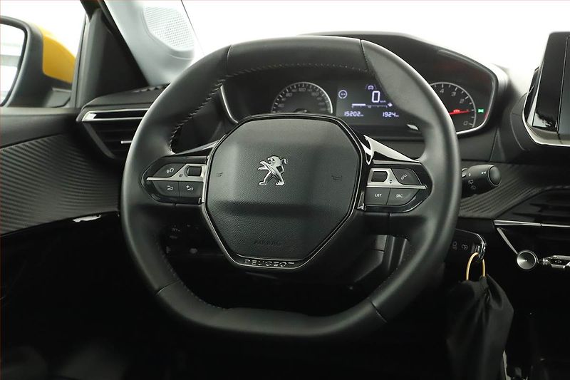 Peugeot 208 (2021) 1.2 PureTech, ČR,1.maj - fotka 8 z 12