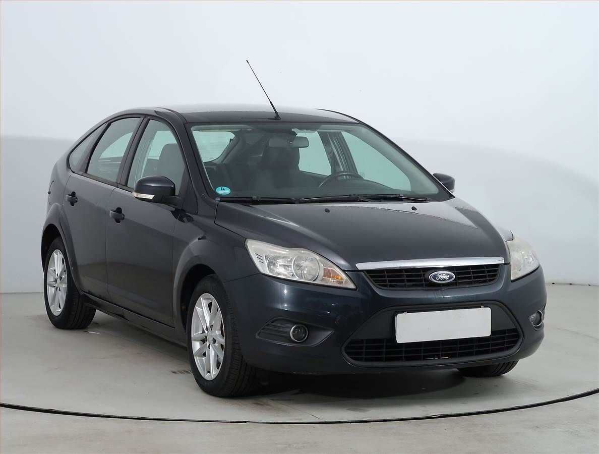 Ford Focus 1.6 16V, po STK, zamluveno