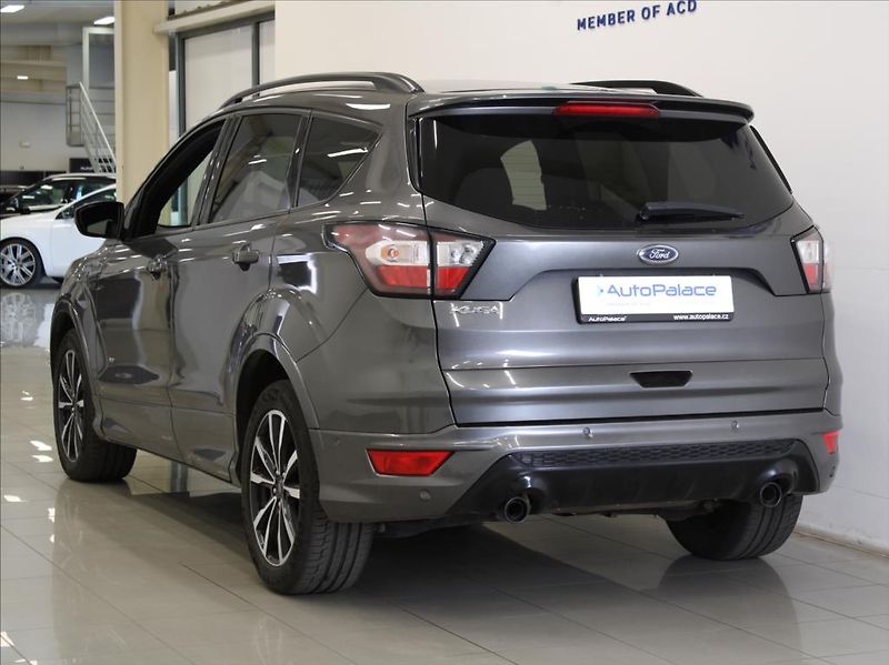 Ford Kuga 2,0 EBlue 132kW AT AWD ST-Line - fotka 3 z 26